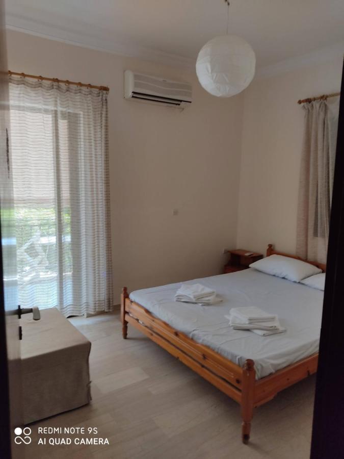 Rousetis Apartments Aigio Extérieur photo